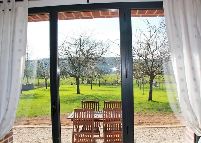 Ferienhaus Gite Gites De France - Au Pas De L'Ours Saint-Pierre-de-Manneville