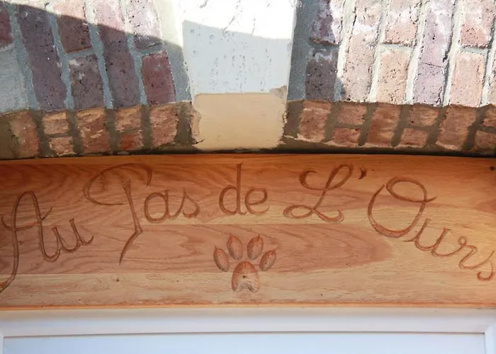 Gite Gites De France - Au Pas De L'Ours * Saint-Pierre-de-Manneville