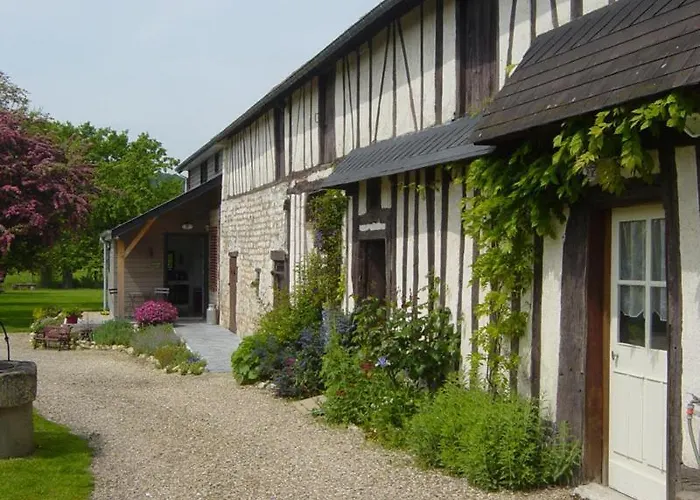 Gite Gites De France - Au Pas De L'Ours Holiday home Saint-Pierre-de-Manneville